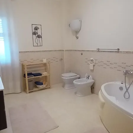 ゲストハウス L'aurora Corso Umberto L 220, 88821 *
