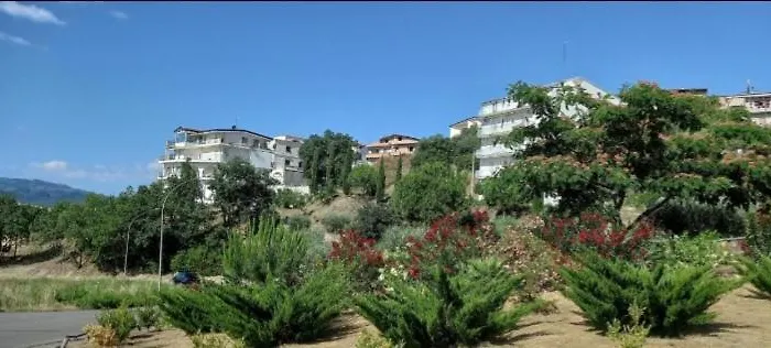 L'aurora Corso Umberto L 220, 88821 Rocca di Neto