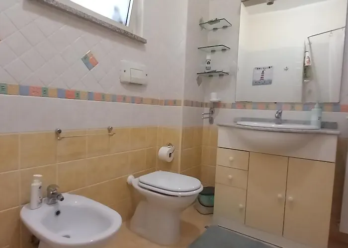 L'aurora Corso Umberto L 220, 88821 *